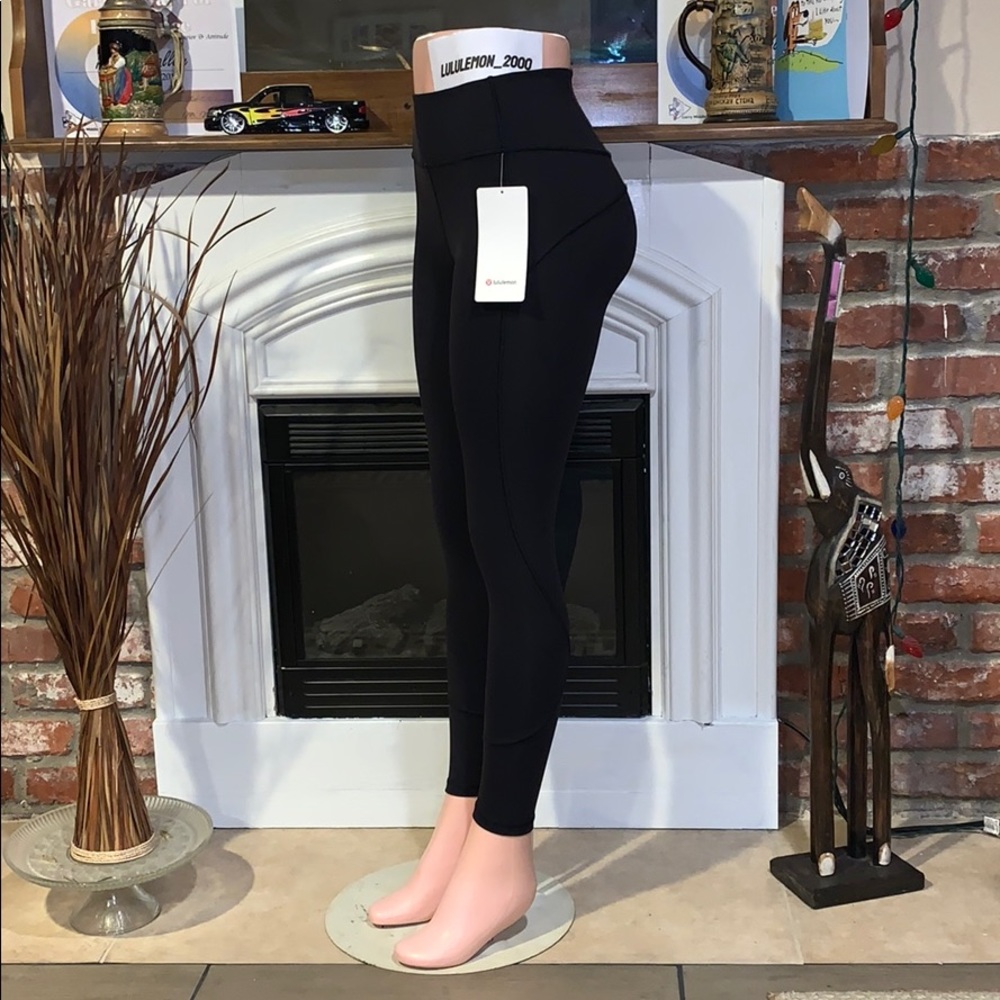 🌿NWT Lululemon In Movement 25” Legging - Picture 2 of 4